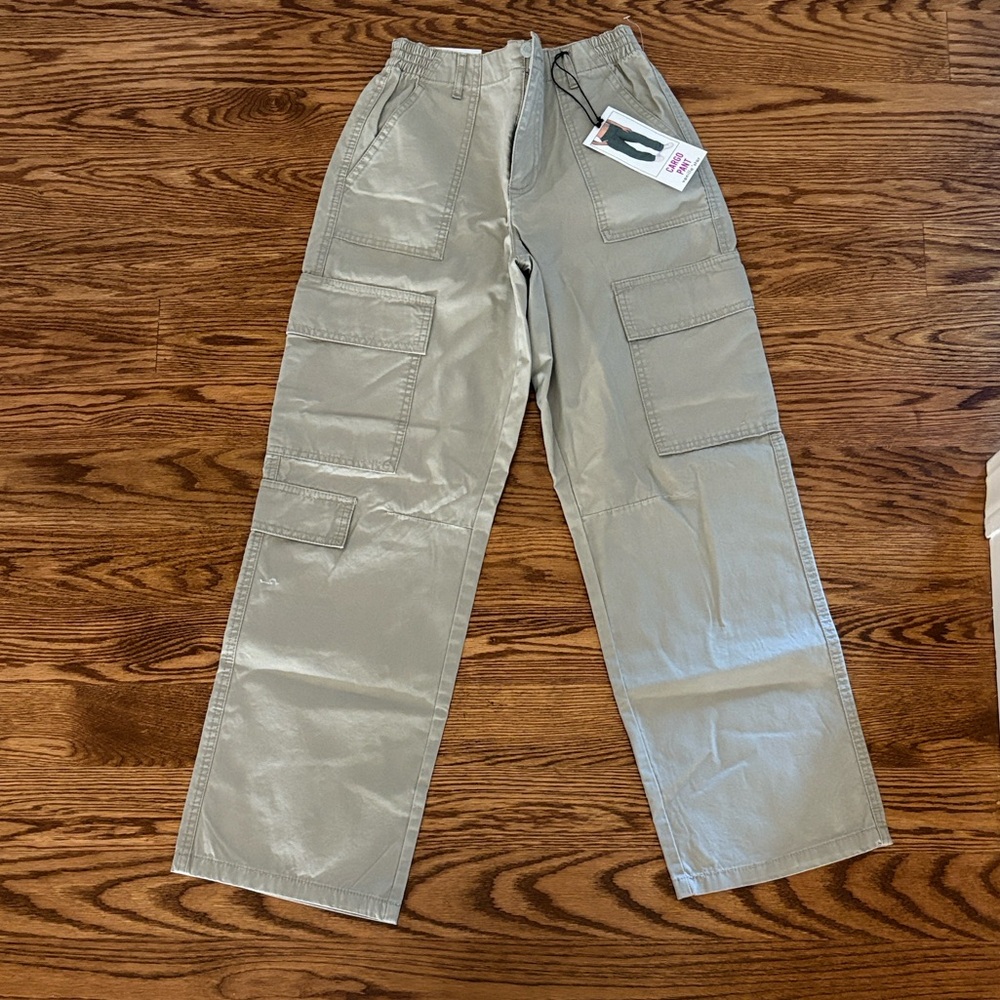 Casual Cargo Pants in khaki